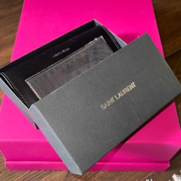 Set Saint Laurent Amazon Black Cat Eye Sunglasses, Cloth, Case and Box Saint Laurent Monogram Hinge M 51MM Cat-Eye Sunglasses  main image 3